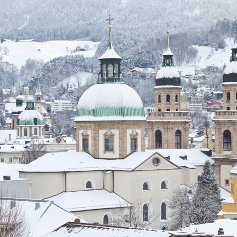 Hotel-Grauer-Baer-Innsbruck-Tirol-Winter-Dom