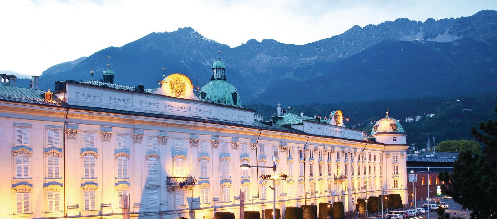 csm_Hotel-Grauer-Baer-Innsbruck-Tirol-Kaiserliche-Hofburg-auC39Fen_2249e93d03